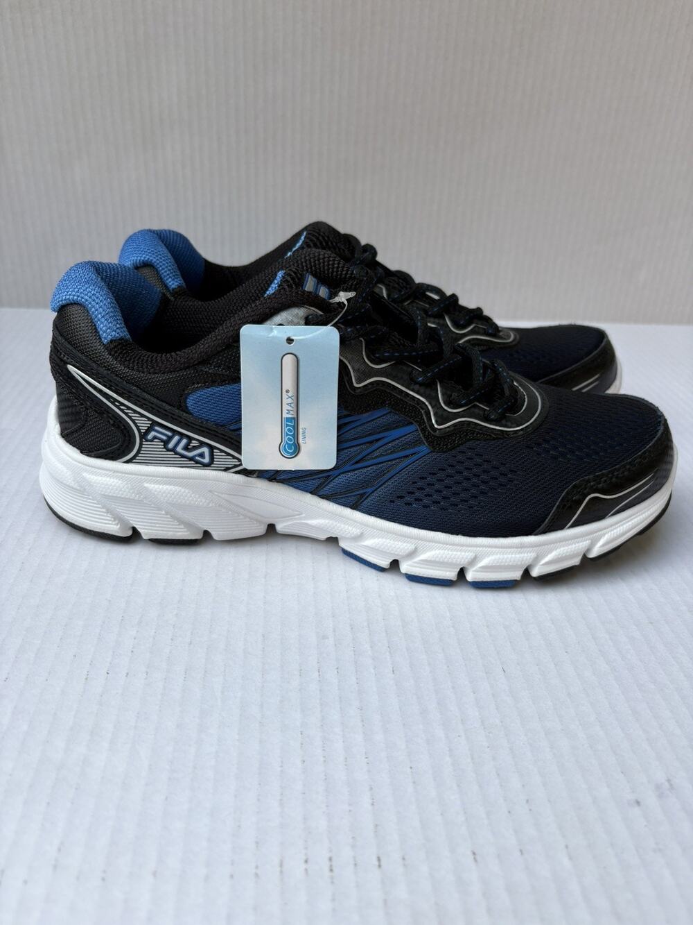 FILA 610500 Men’s 8.5 CoolMax Running Shoes Blue Black Athletic Sneakers New
